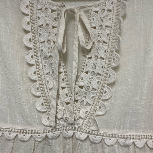 Max Studio Women Cream Puff Sleeve Blouse with Tie Front - Picture 4 of 6